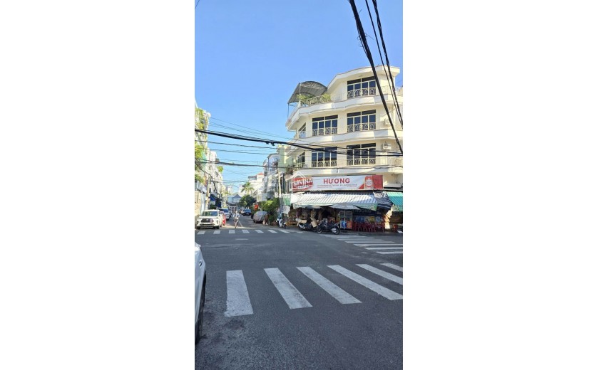 Nhà 3 Tầng MT Nguyễn Hữu Huân – 5PN – Gần Biển – 7.8 Tỷ